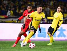 赛前速览：CBA季后赛八强战上海海港对阵武汉三镇，三大看点值得期待的简单介绍